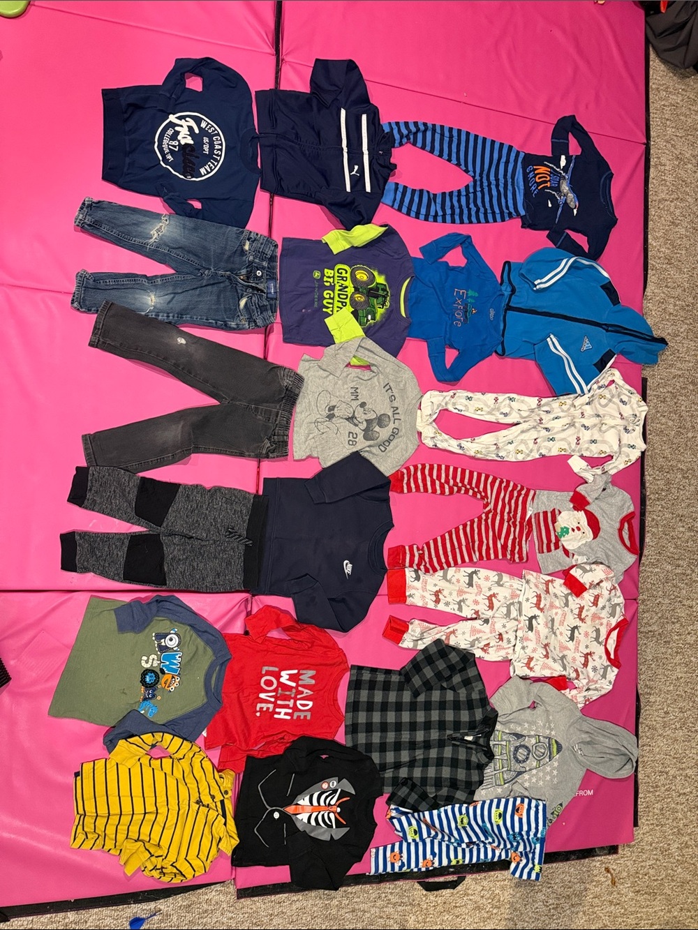 Boys size 3T fall/winter clothes 24 pieces. Some have stains